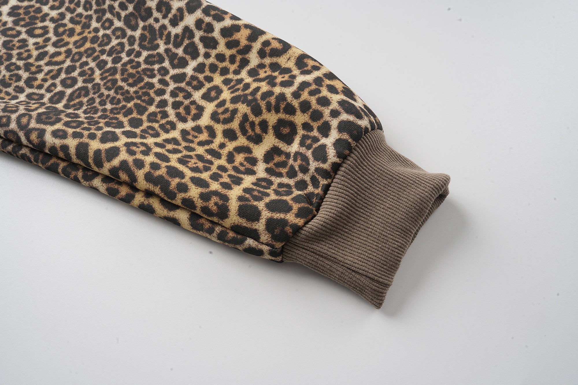 Omirad Leopard Graphic Zip-Up Hoodie