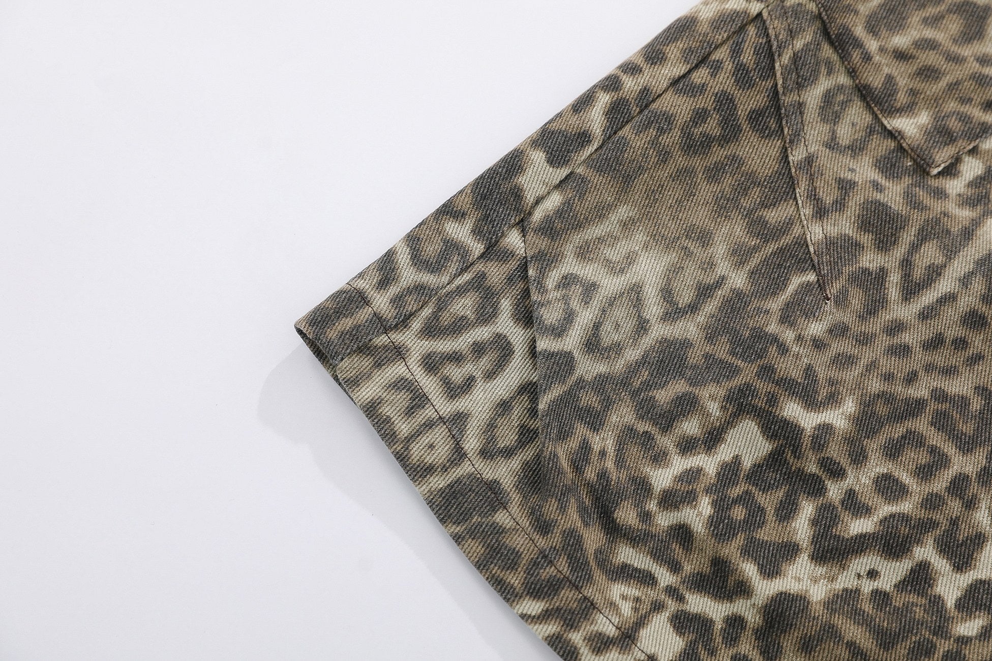 Omirad “Leopard Cargo Shorts”