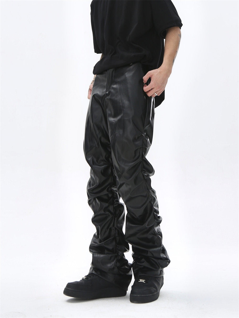 Omirad Ruched Faux Leather Pants
