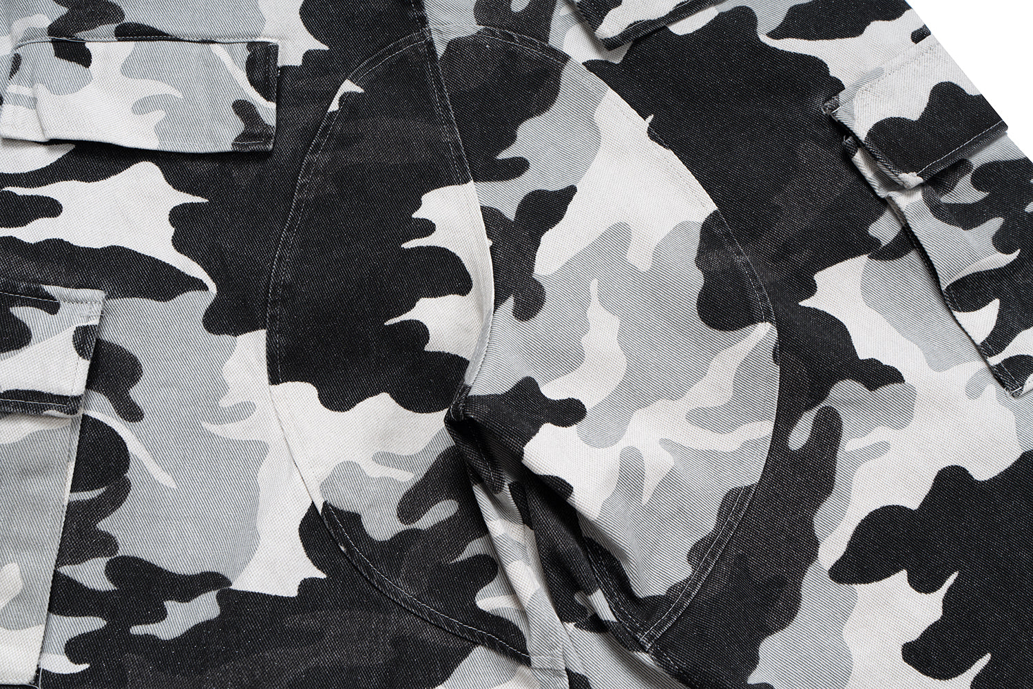 Omirad Camo Multi-Pocket Cargo Shorts