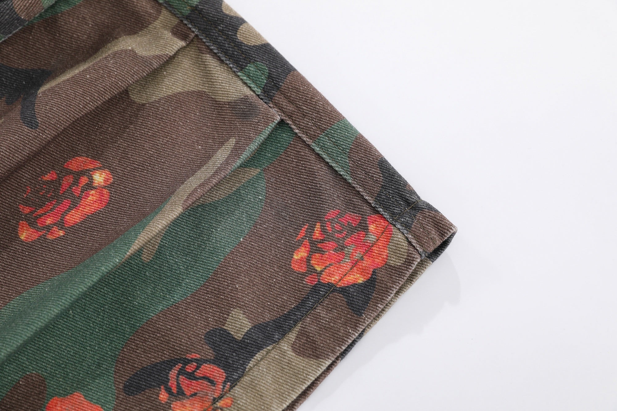 Omirad “Floral Camo Cargo Shorts”