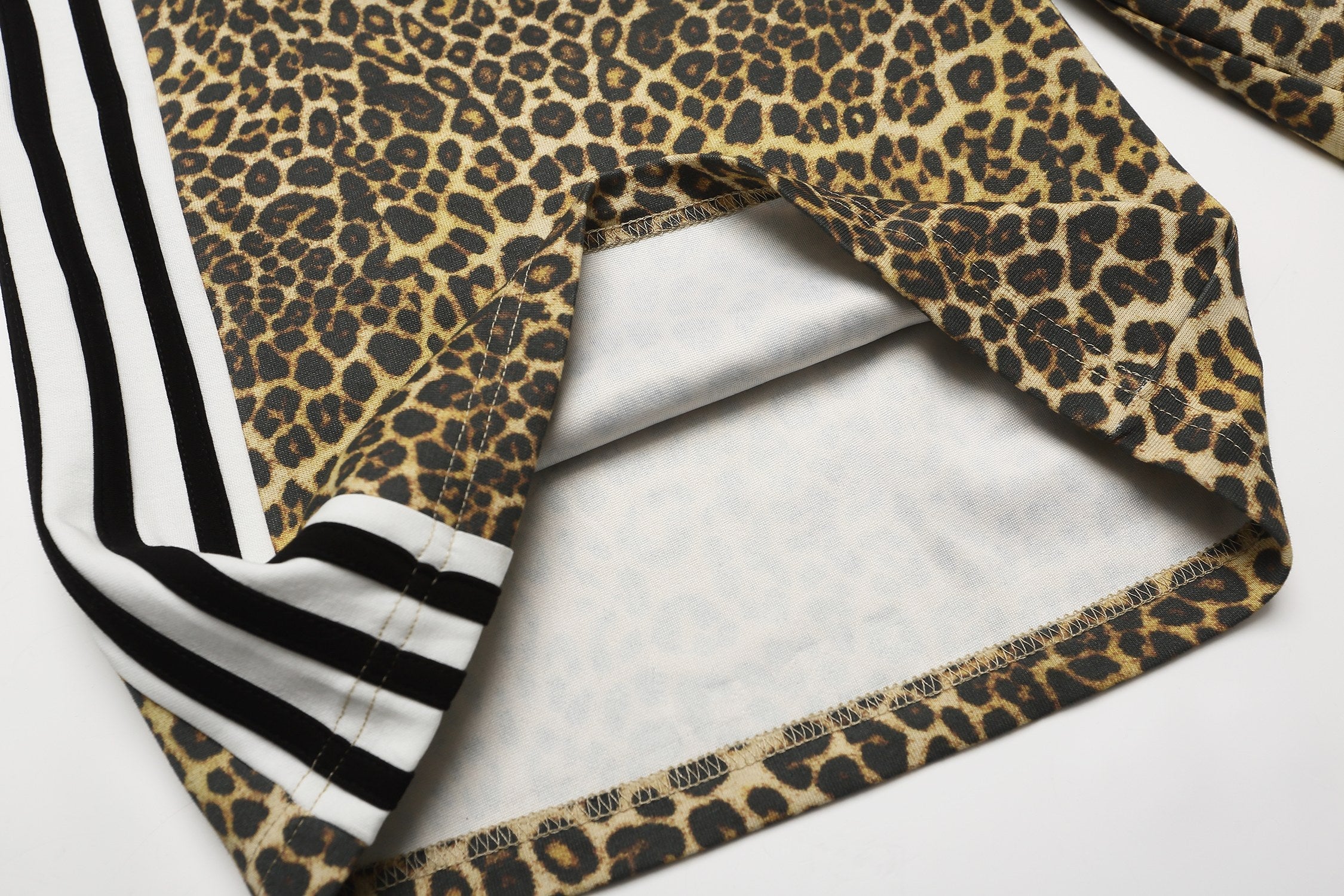 Omirad Leopard Waist Sport Shorts