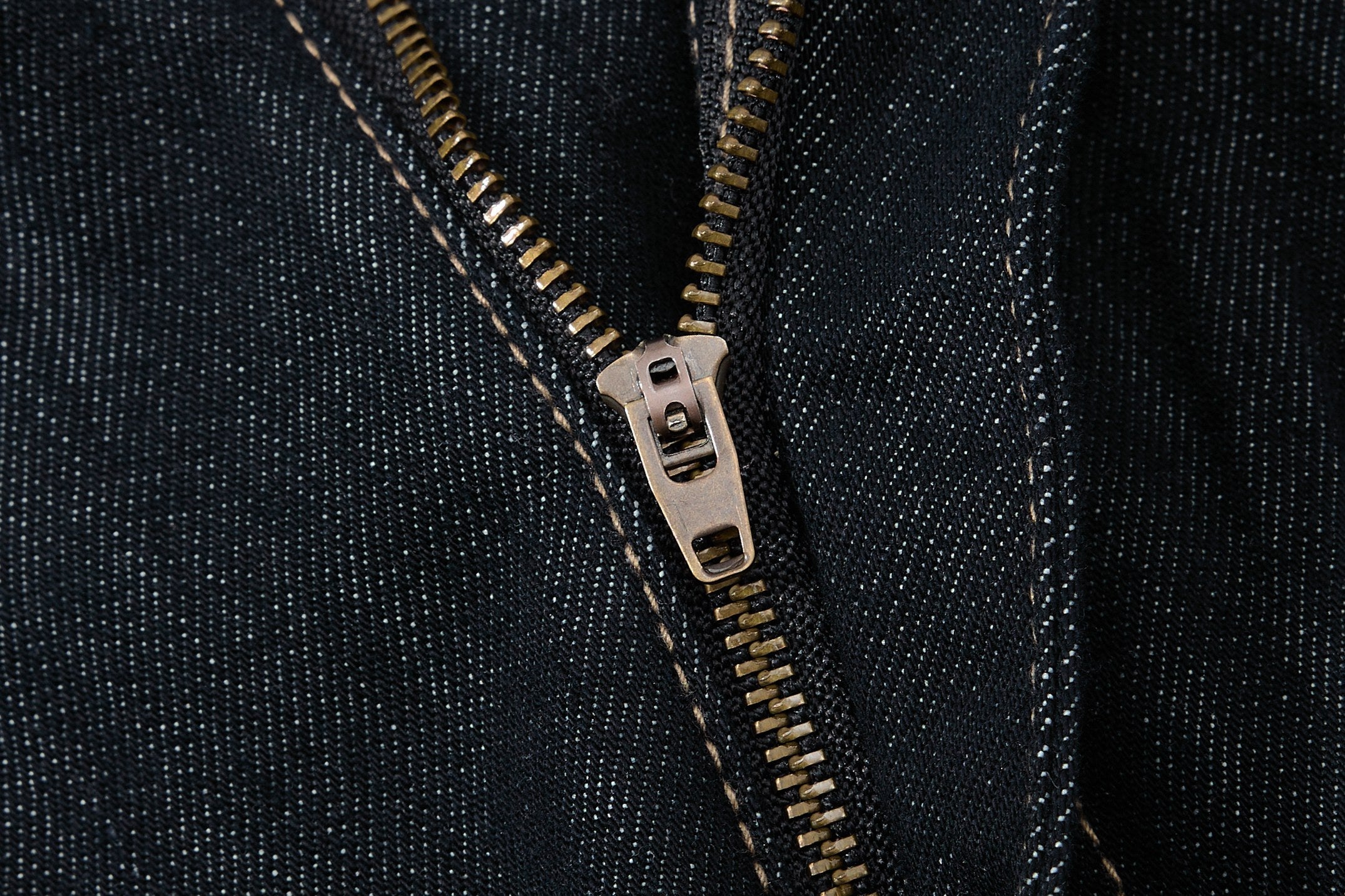 Omirad Buckle Detail Wide-Leg Denim Pants