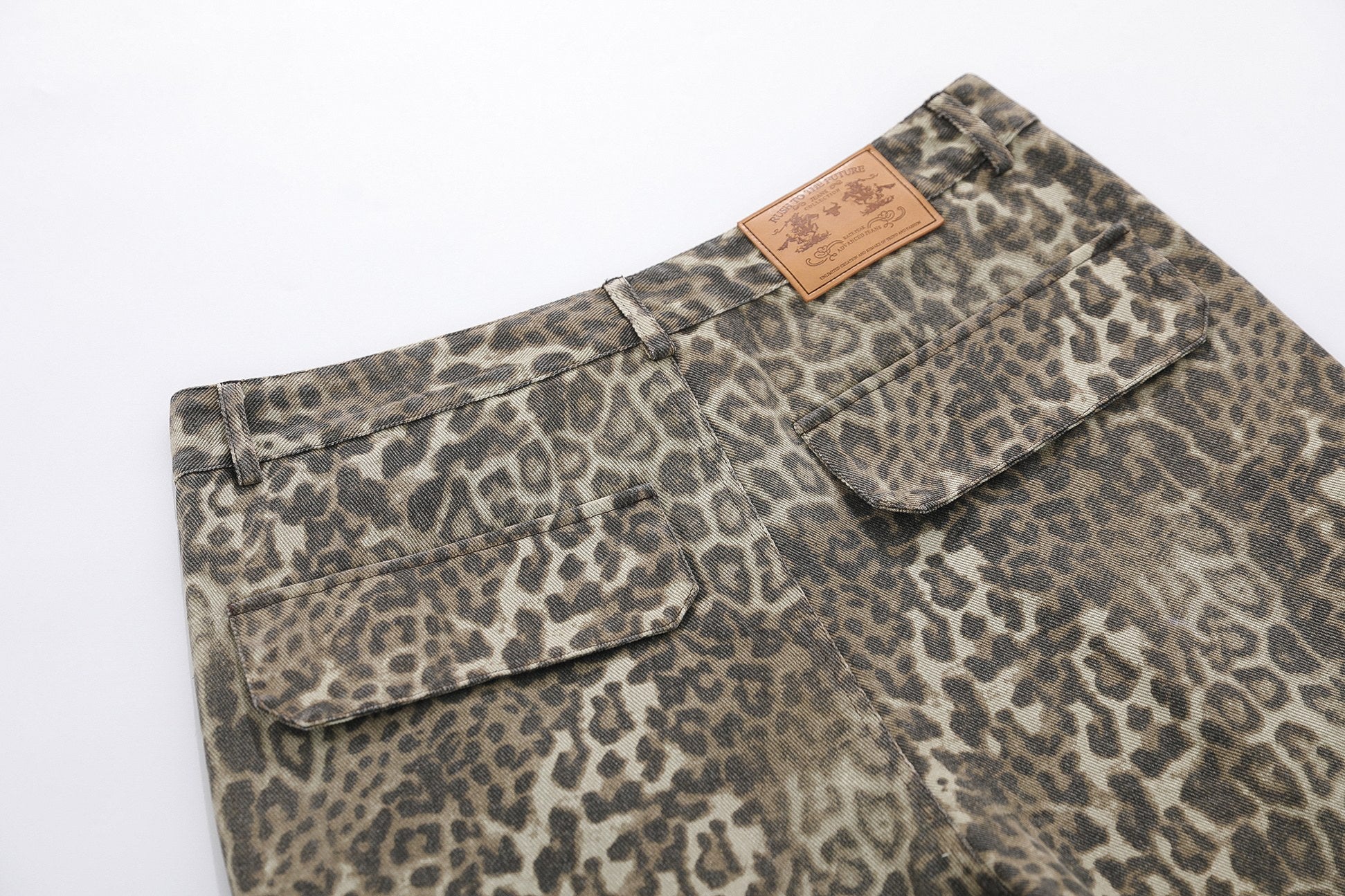 Omirad “Leopard Cargo Shorts”