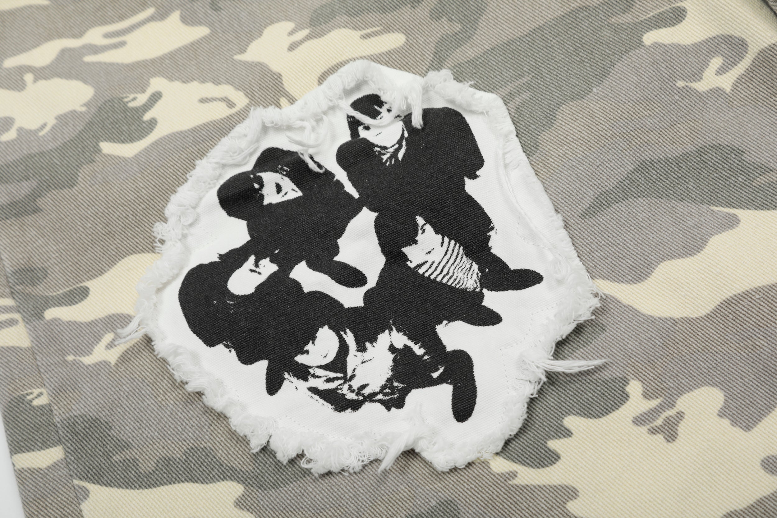 Omirad Camo Distressed Jorts