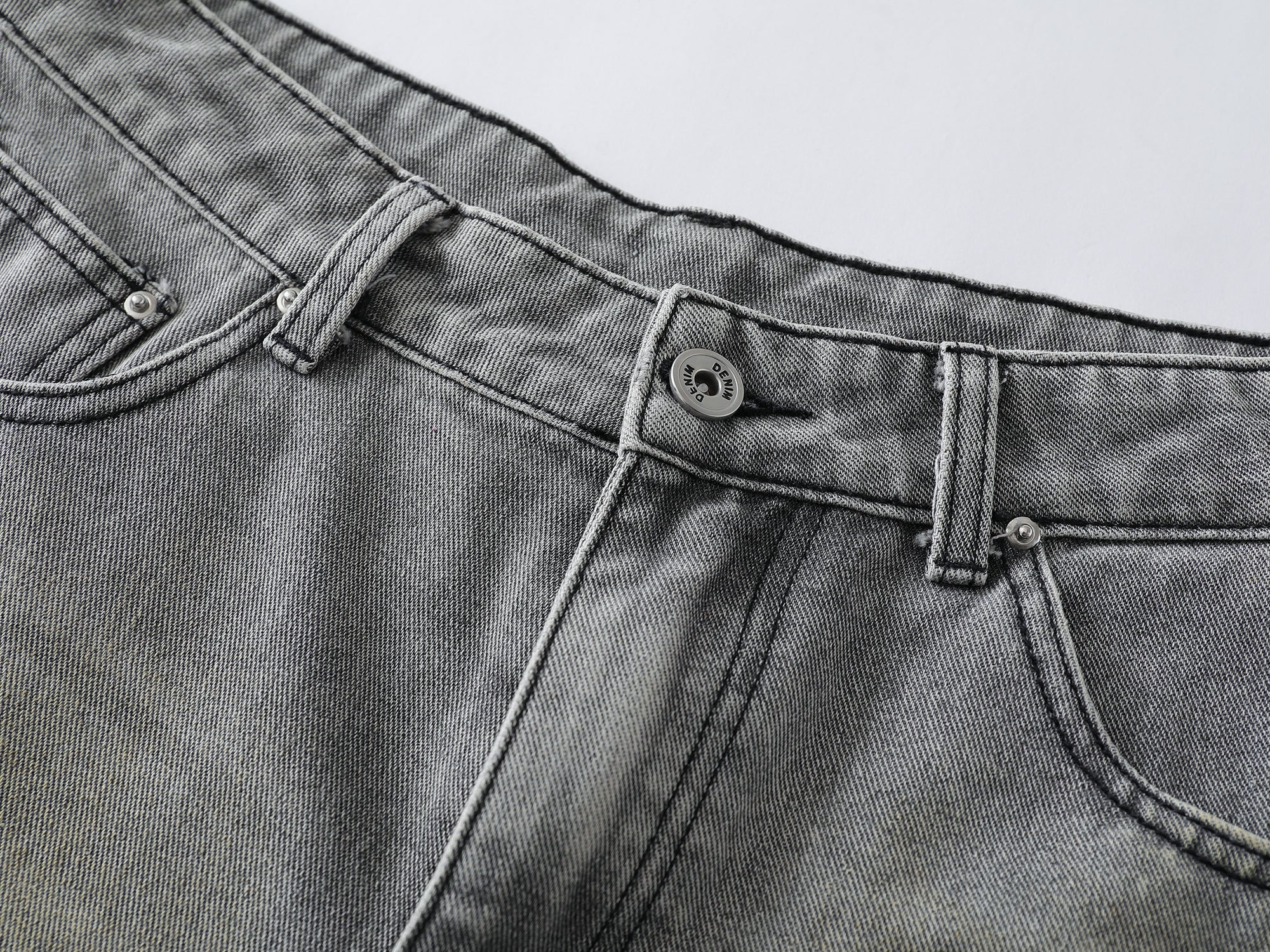 Omirad Speckled Fade Wide-Leg Denim Shorts