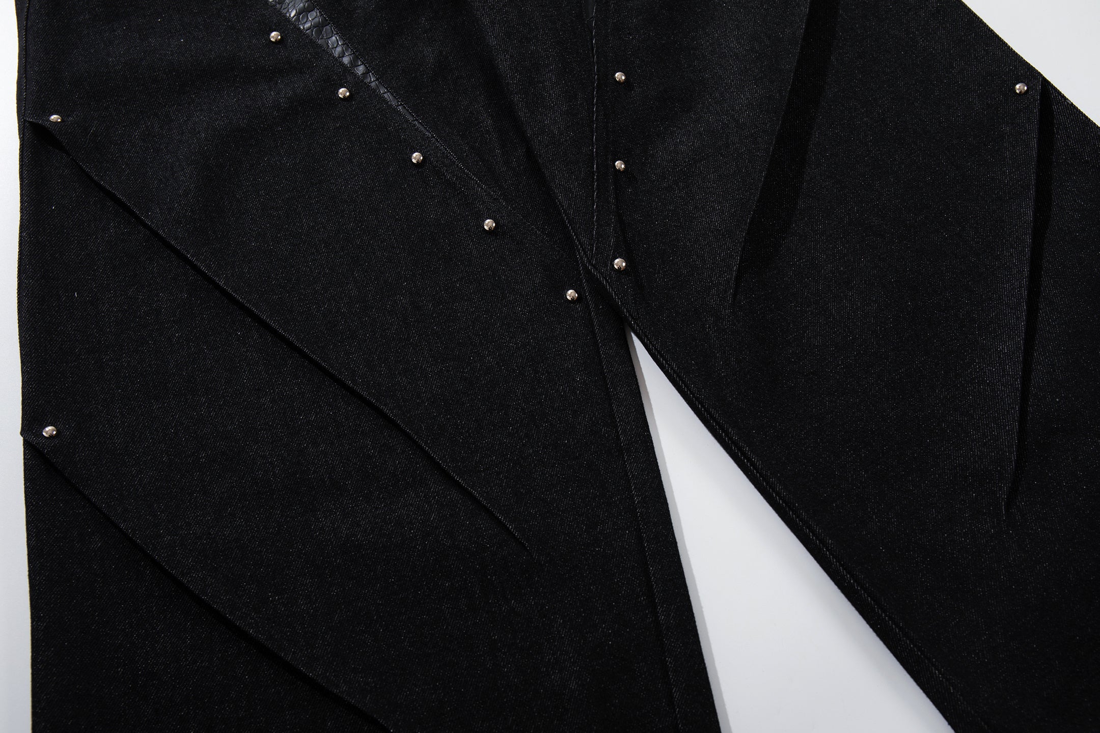 Omirad Panel-Detail Wide Leg Denim Pants