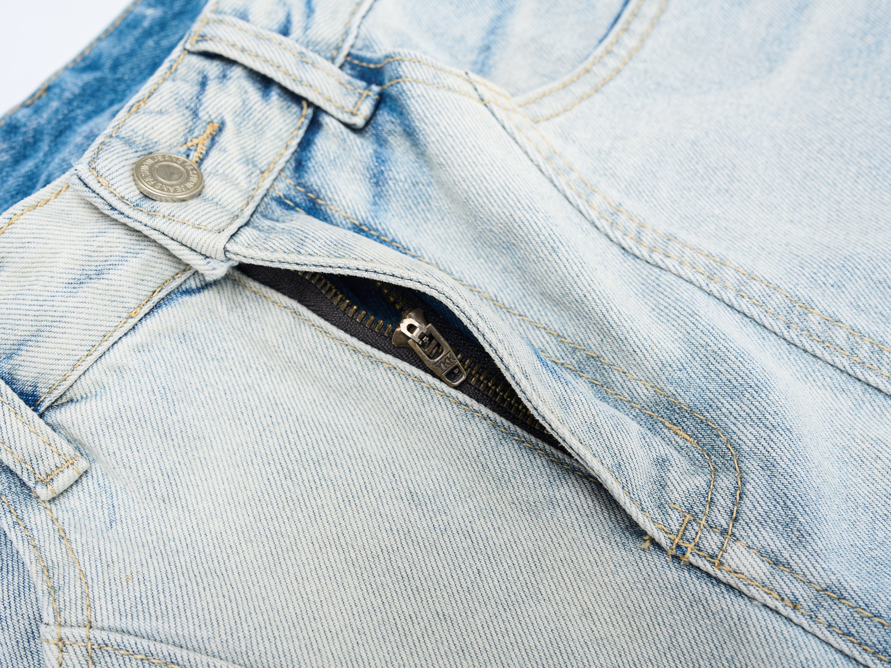Omirad Vintage Wide-Leg Washed Jeans