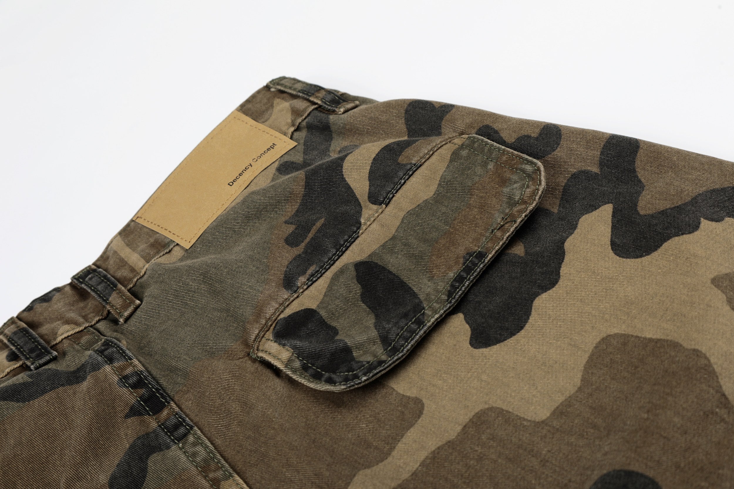 Omirad Oversized Camo Cargo Jeans