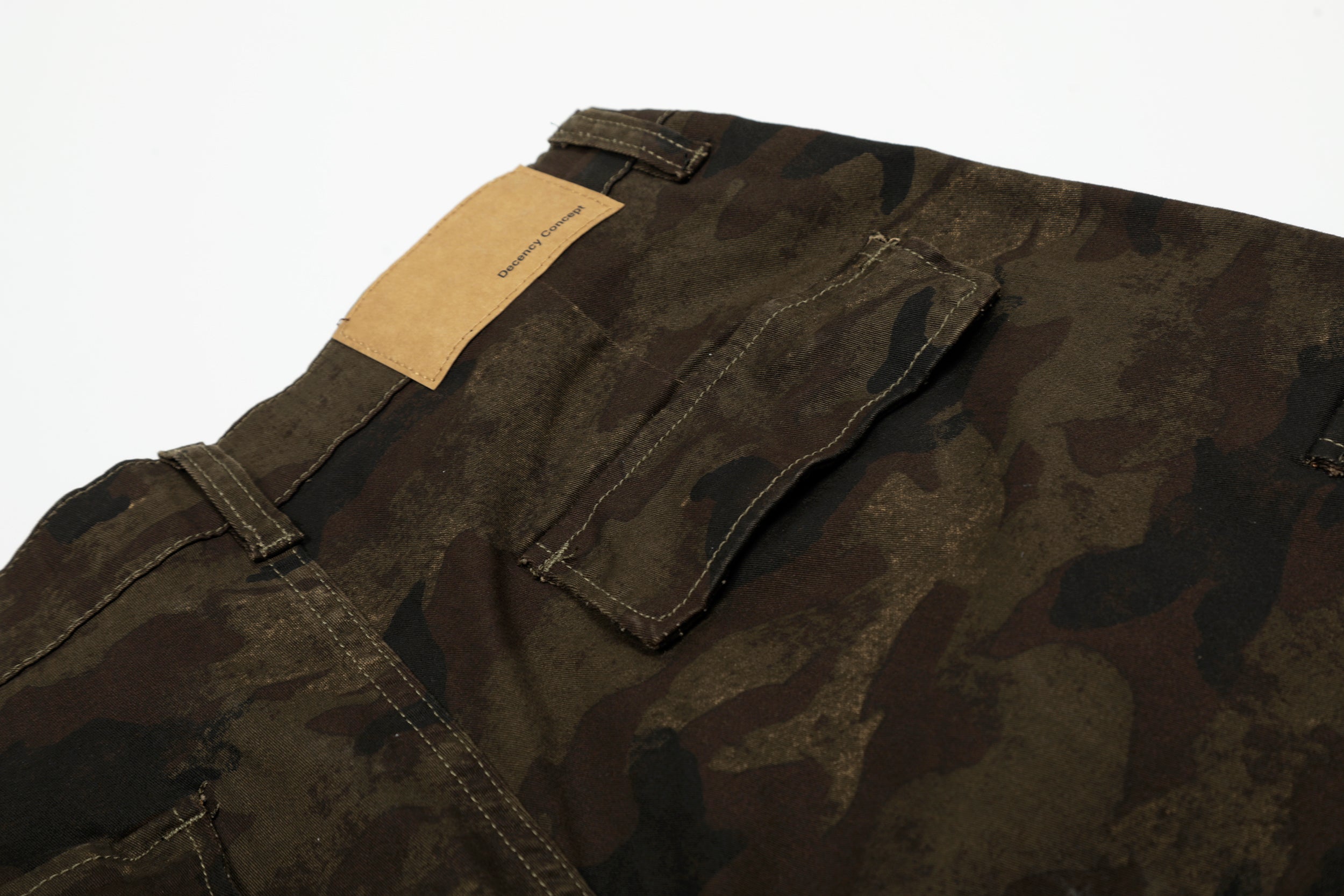 Omirad Wide-Leg Camo Cargo Shorts