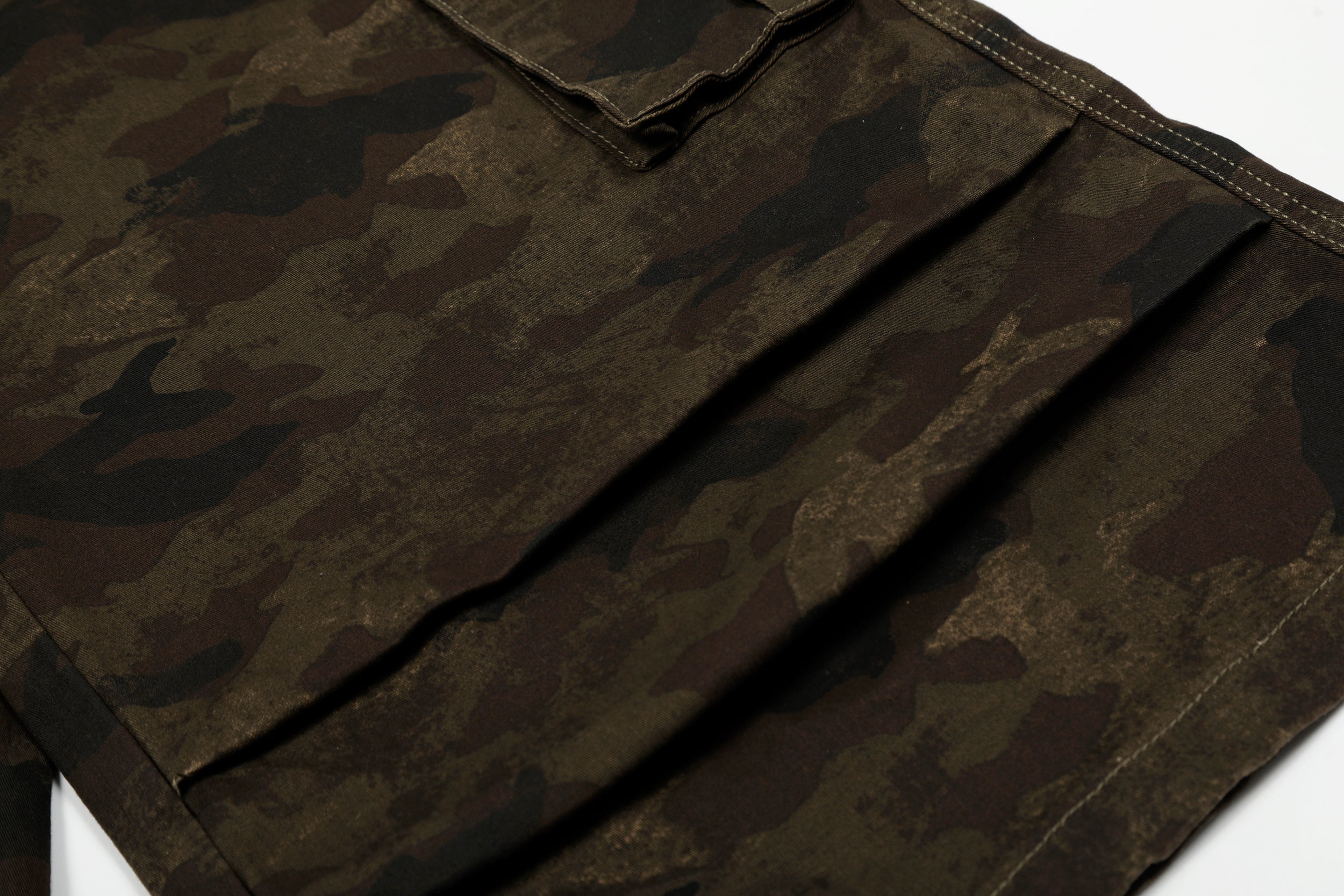 Omirad Wide-Leg Camo Cargo Shorts