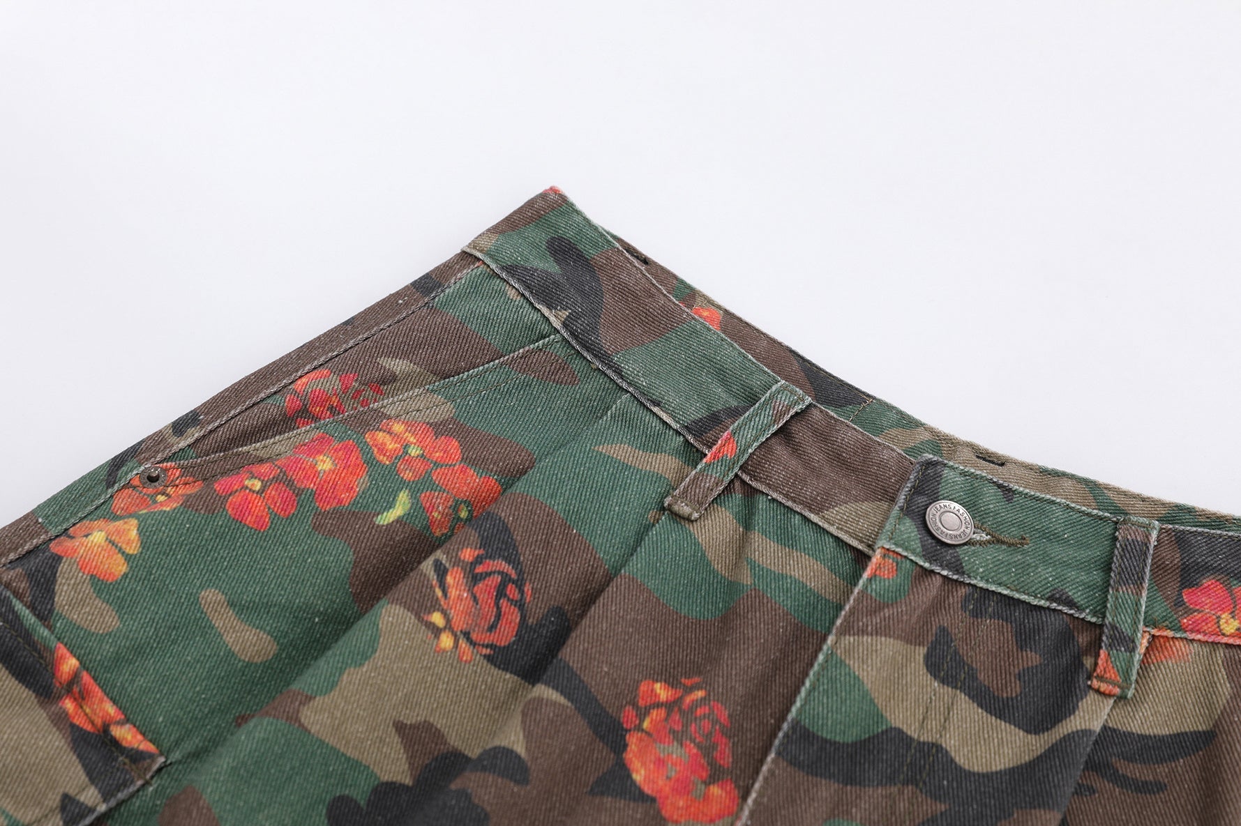 Omirad “Floral Camo Cargo Shorts”