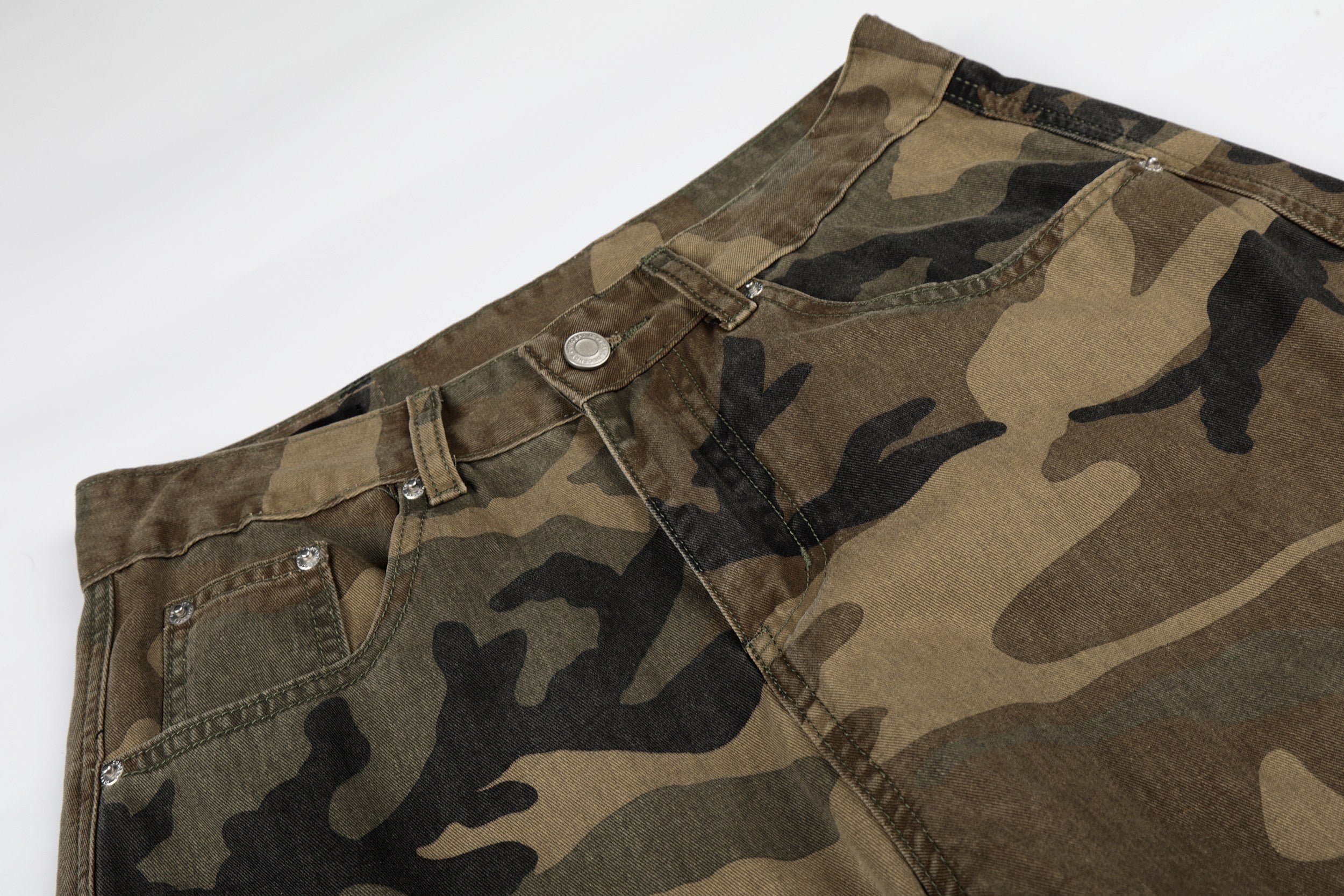 Omirad Oversized Camo Cargo Jeans
