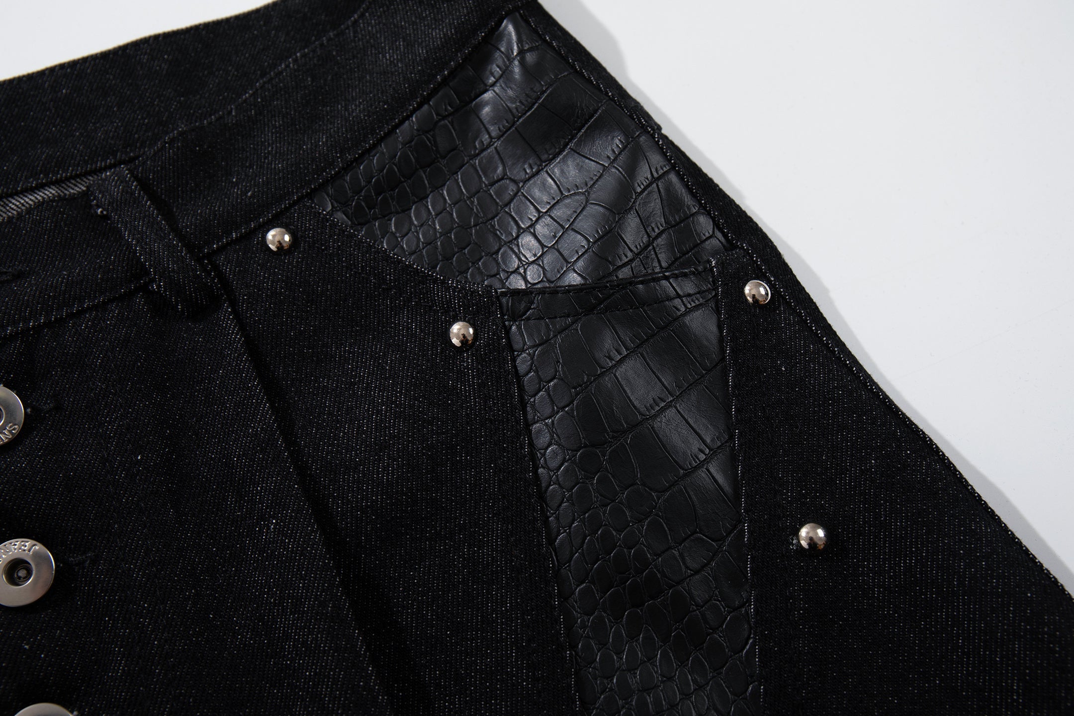 Omirad Panel-Detail Wide Leg Denim Pants