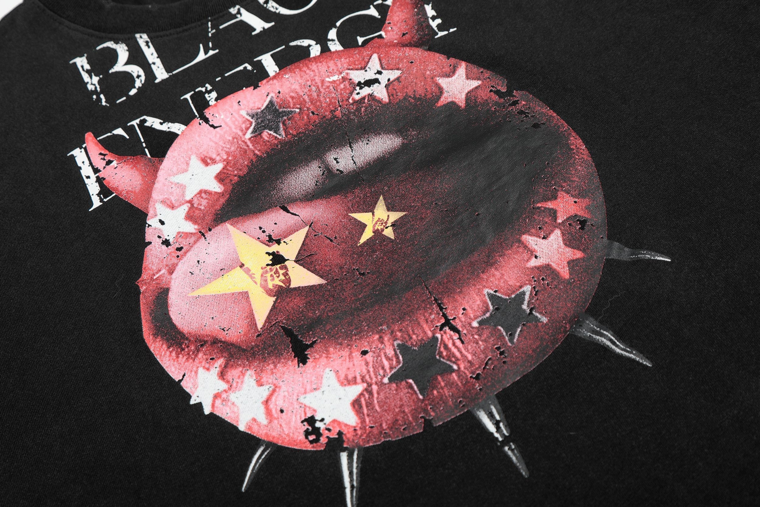 Omirad “Devil Lip Graphic Tee”
