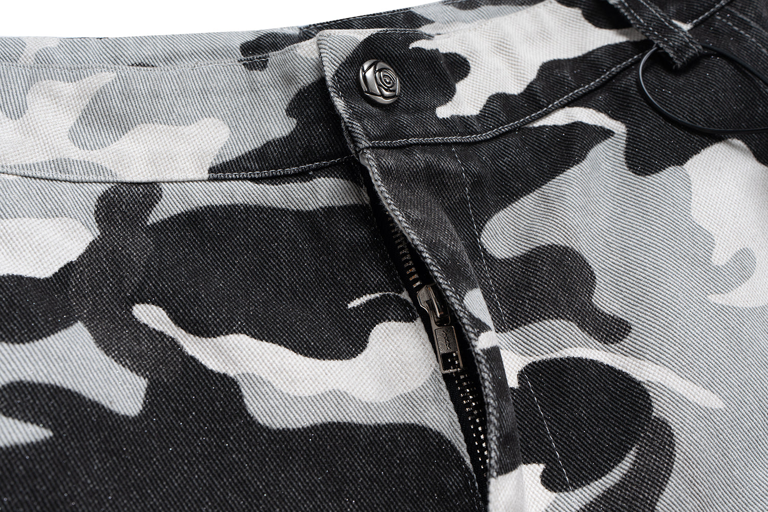 Omirad Camo Multi-Pocket Cargo Shorts