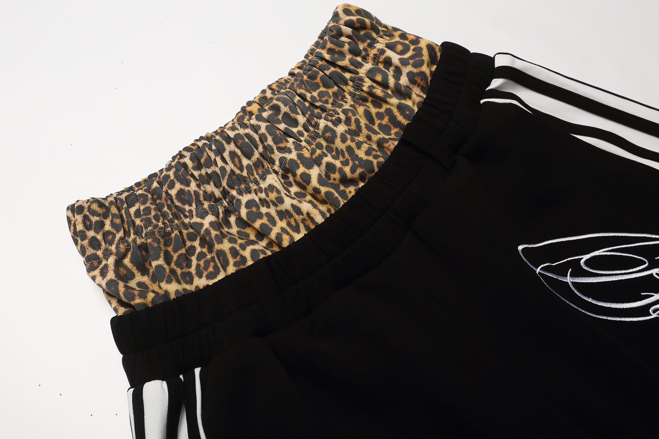Omirad Leopard Waist Sport Shorts